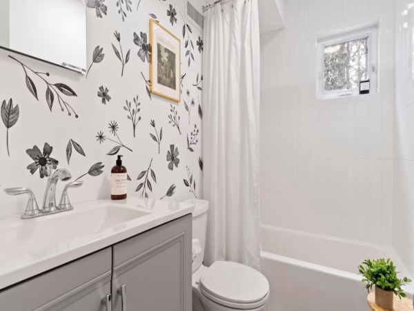 luxury Four_Bedroom Home in Southamptons - Perfect for Families